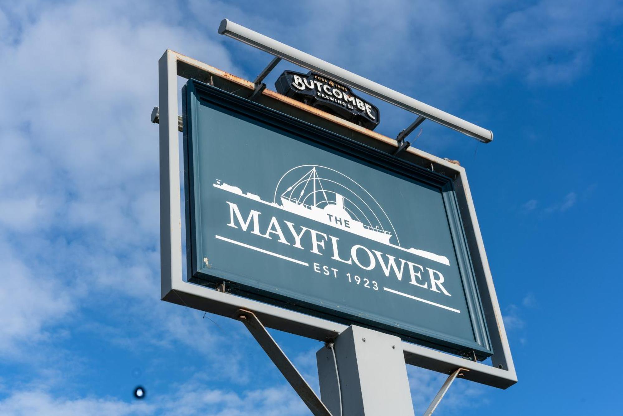 The Mayflower Lymington Exterior photo